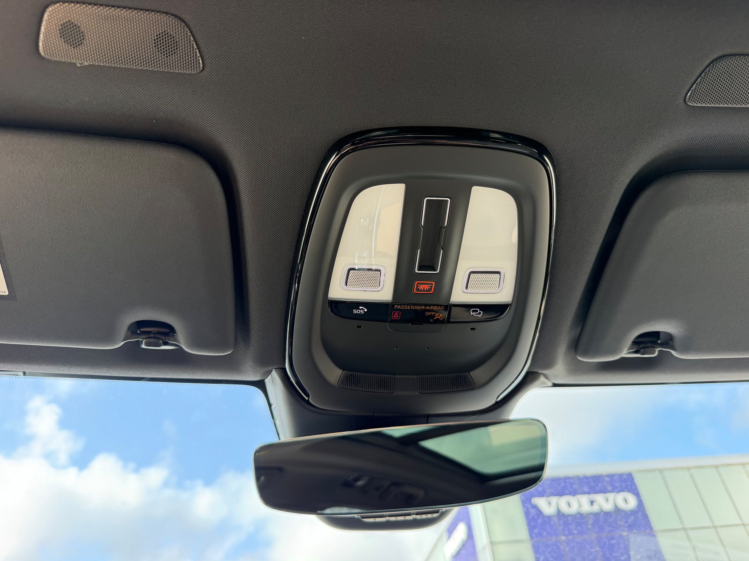 Certified 2026 Volvo XC60 T8 Plus AWD/4WD image 20