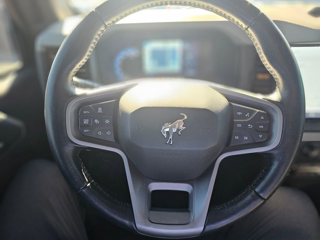 Used 2021 Ford Bronco Badlands image 7