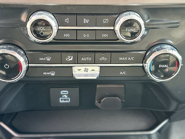 Used 2024 Ford F150 XLT w/ Tow/Haul Package AWD/4WD image 30