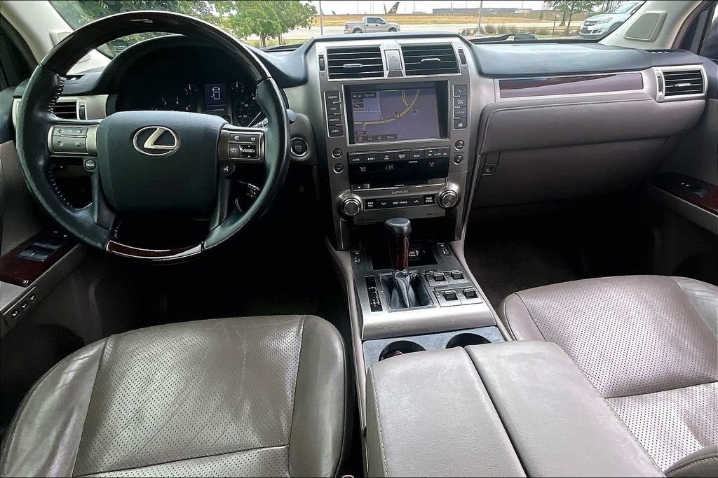 Used 2014 Lexus GX 460 Luxury AWD/4WD image 17