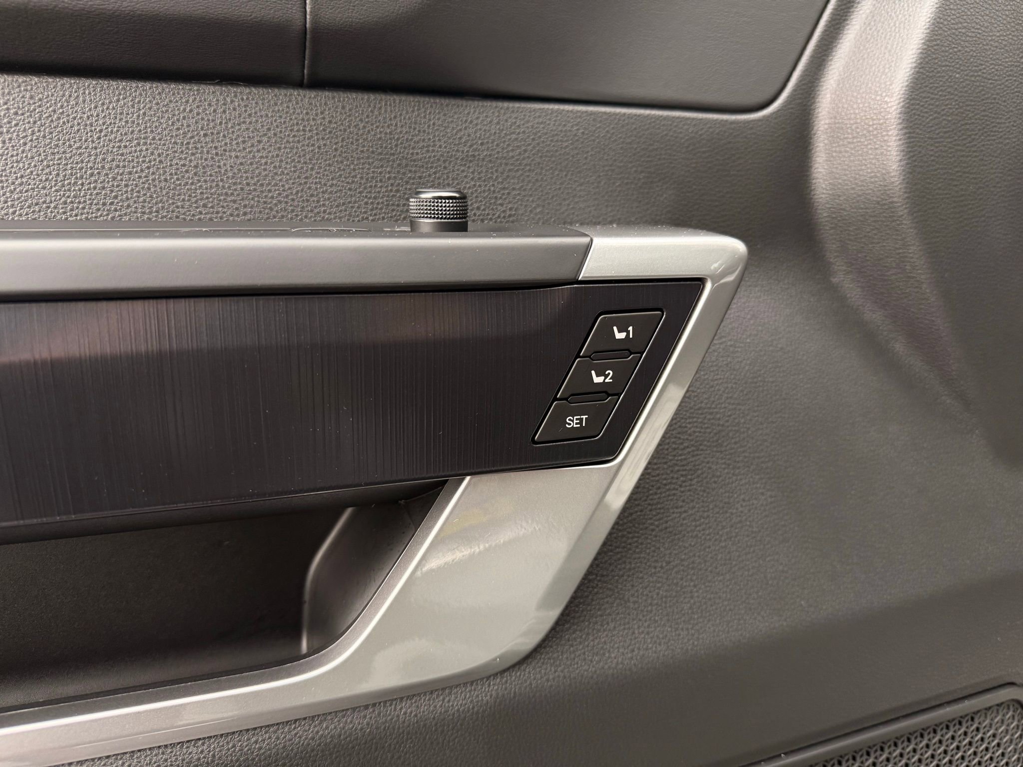 Used 2025 Toyota Tundra Platinum image 47