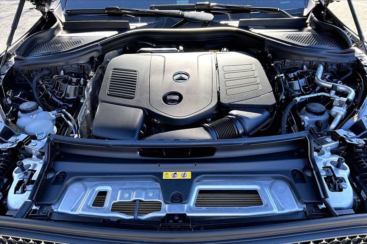 Used 2023 Mercedes-Benz GLC 300 image 37