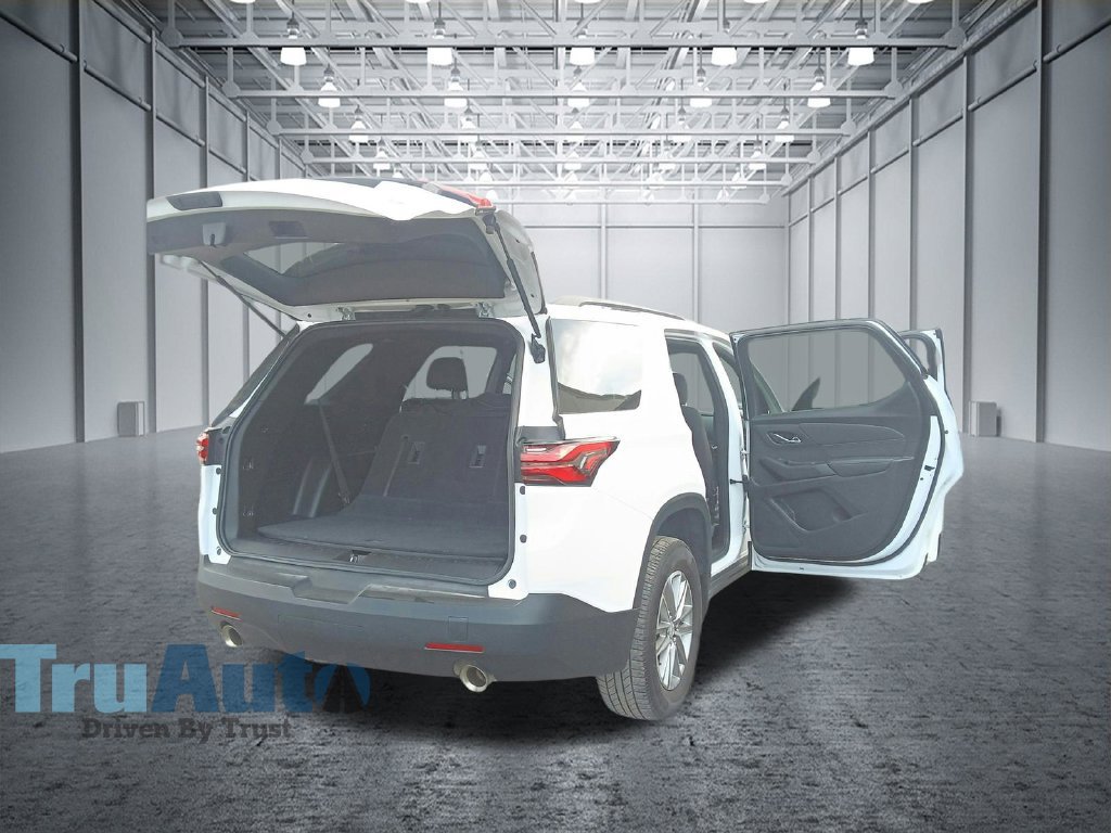 Used 2023 Chevrolet Traverse LT FWD image 15