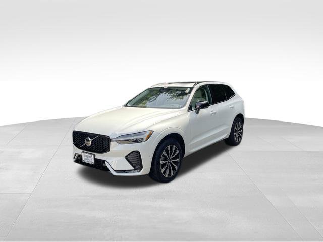 Certified 2024 Volvo XC60 B5 Plus w/ Climate Package AWD/4WD image 4