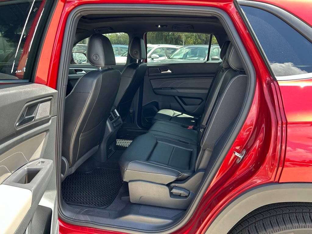 Certified 2021 Volkswagen Atlas Cross Sport SE AWD/4WD image 49