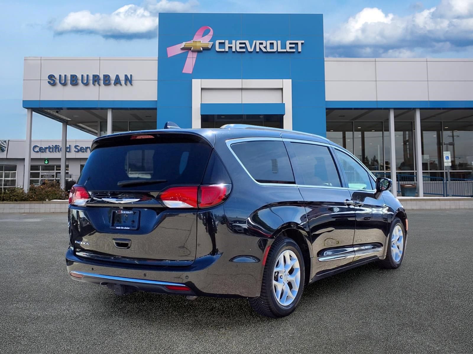 Used 2018 Chrysler Pacifica Touring-L w/ Advanced Safetytec Group FWD image 5