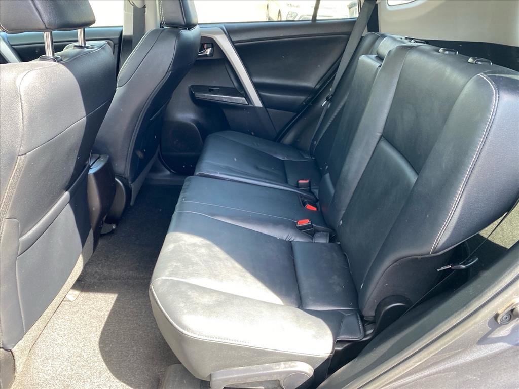 Used 2017 Toyota RAV4 Platinum w/ All Weather Liner Package AWD/4WD image 24