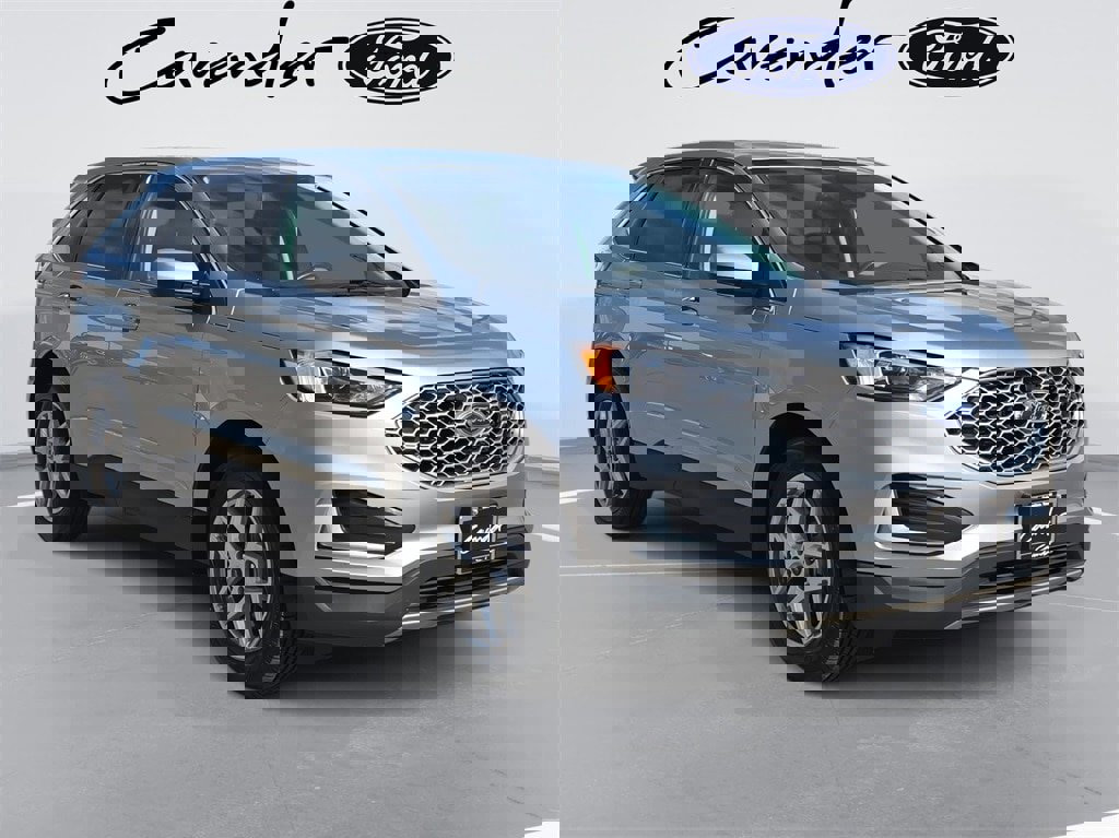 Used 2023 Ford Edge SEL image 3