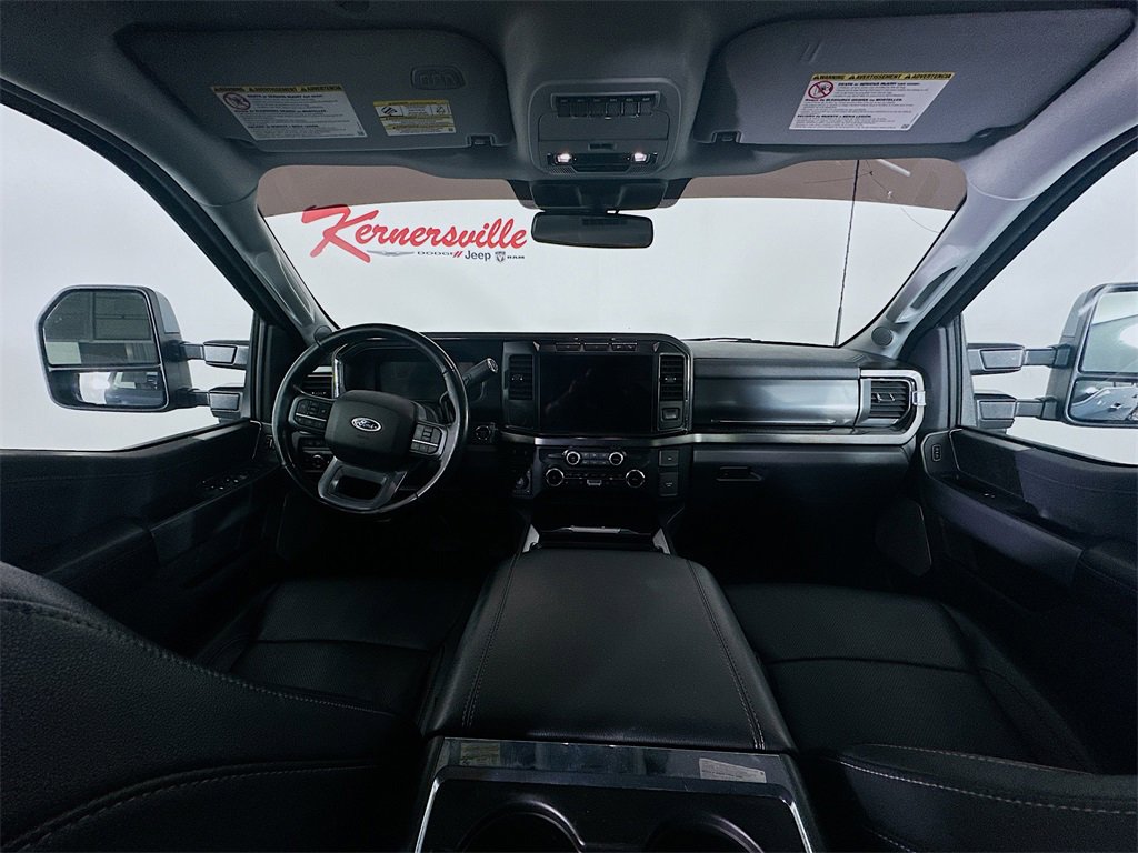 Used 2023 Ford F250 Lariat w/ Sport Appearance Package image 10