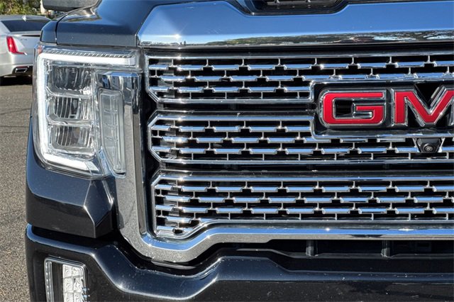 Used 2023 GMC Sierra 3500 Denali w/ Denali Black Diamond Edition image 48