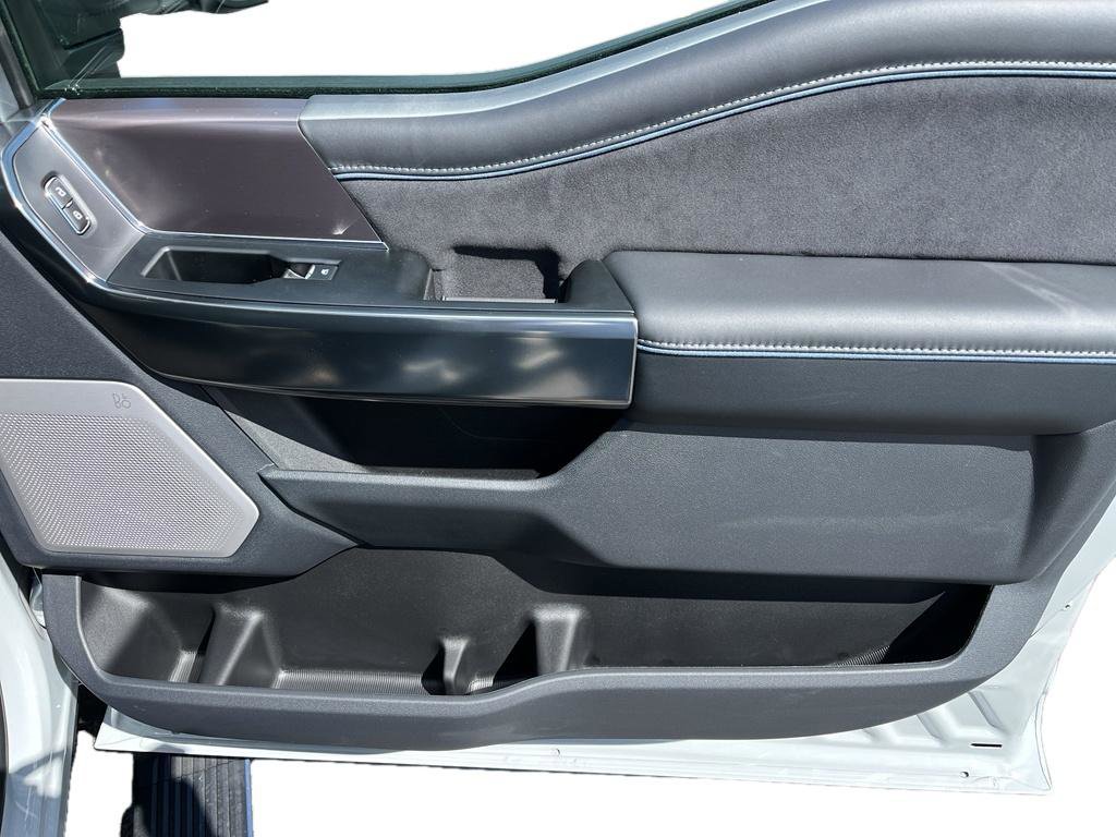 New 2026 Ford F350 Platinum AWD/4WD image 6