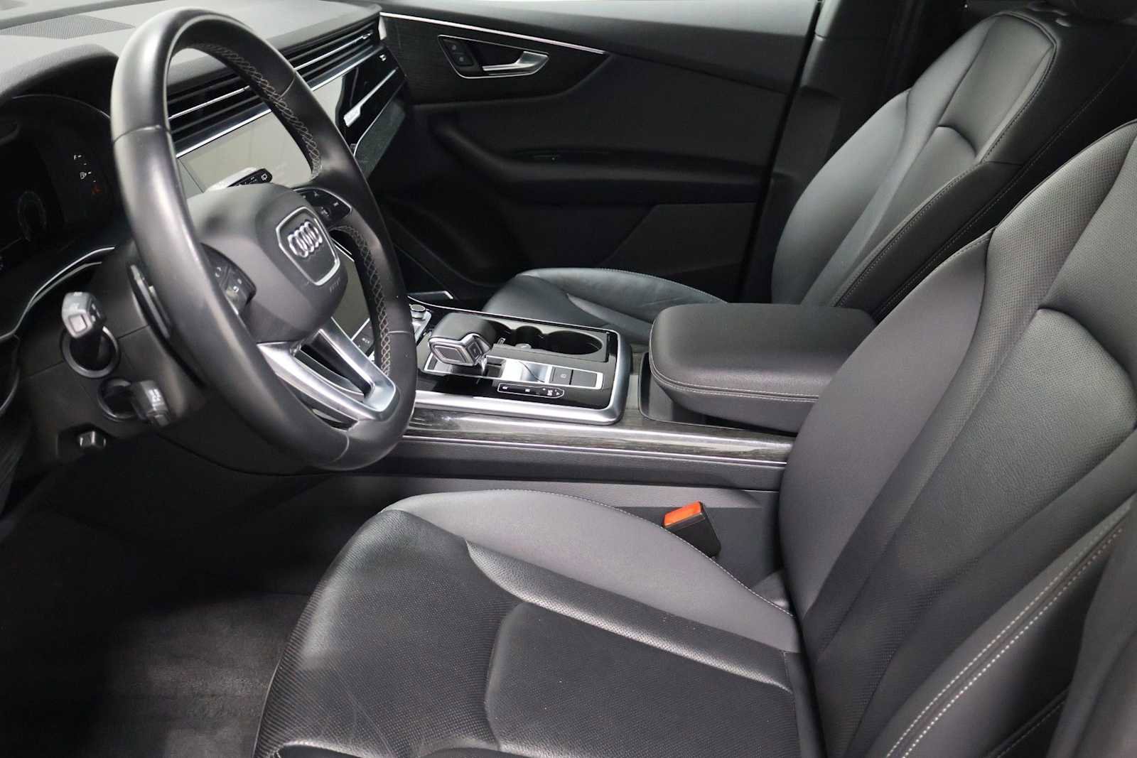 Used 2021 Audi Q8 Premium Plus w/ Premium Plus Package AWD/4WD image 5
