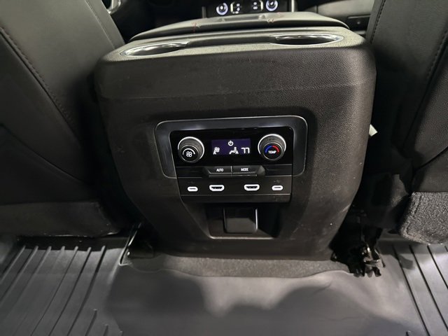 Used 2021 Chevrolet Suburban RST image 18