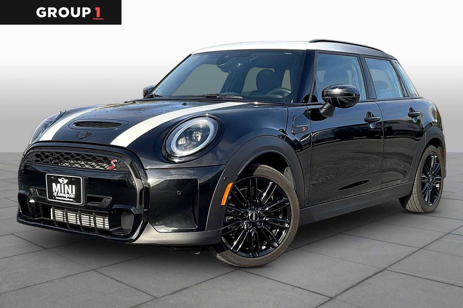 Certified 2024 MINI Cooper S image 1