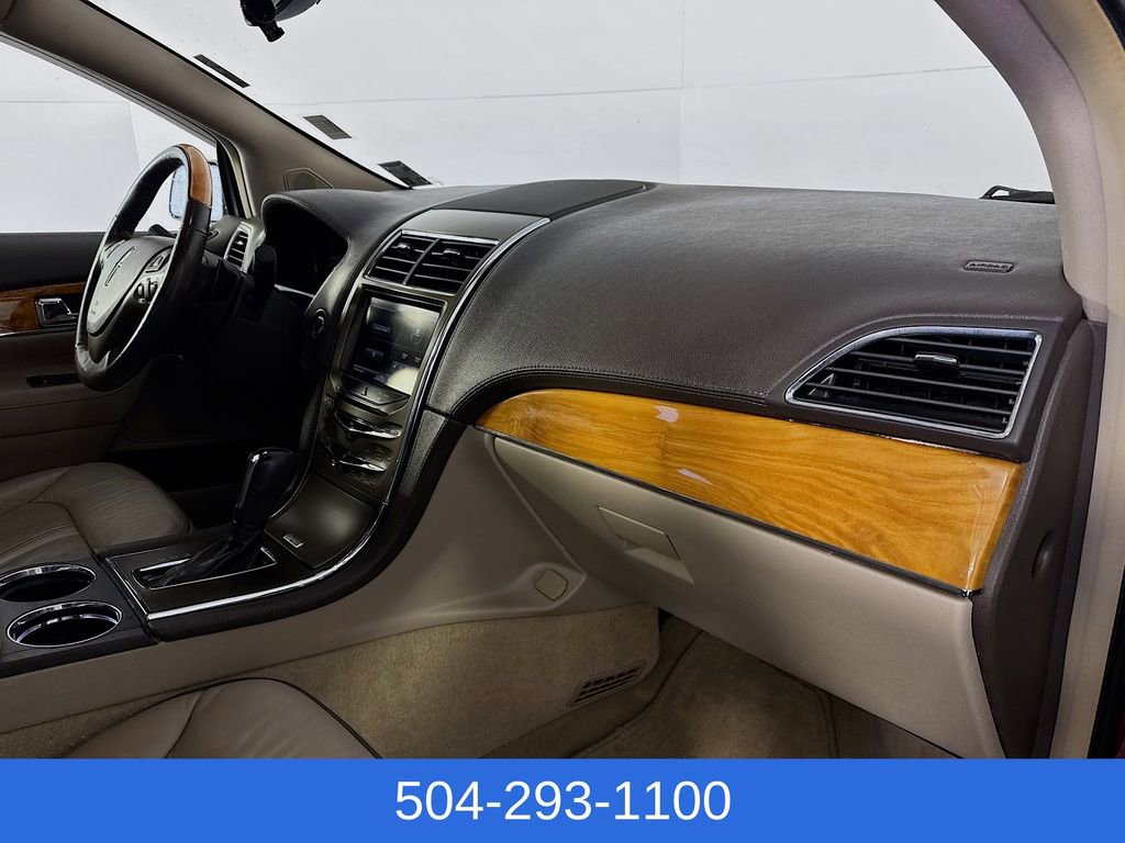 Used 2013 Lincoln MKX FWD image 26