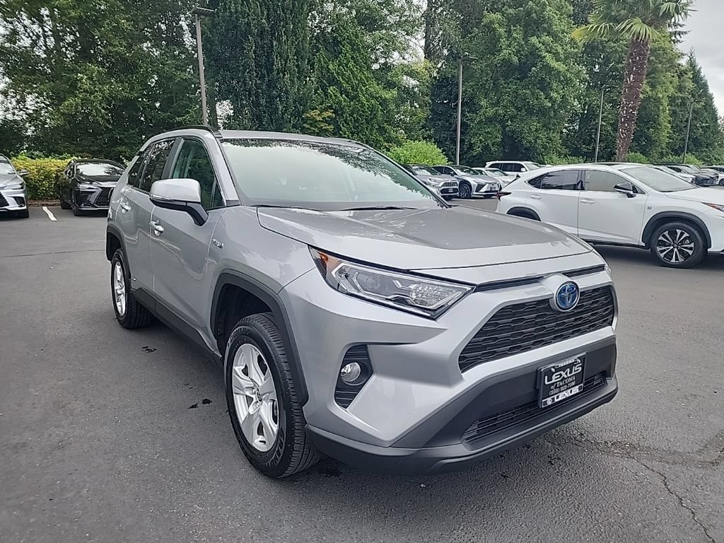 Used 2021 Toyota RAV4 XLE w/ Convenience Package AWD/4WD image 8