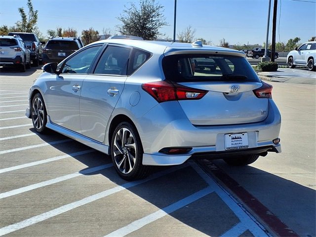 Used 2017 Toyota Corolla iM image 2