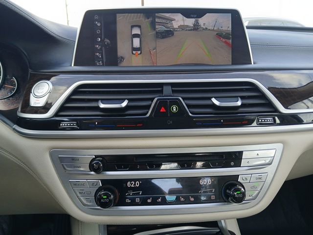 Used 2017 BMW 740i image 23