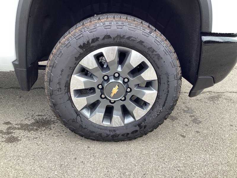 New 2026 Chevrolet Silverado 2500 Custom w/ Custom Value Package image 9