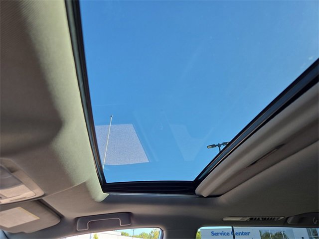 Used 2018 Toyota Highlander SE image 28