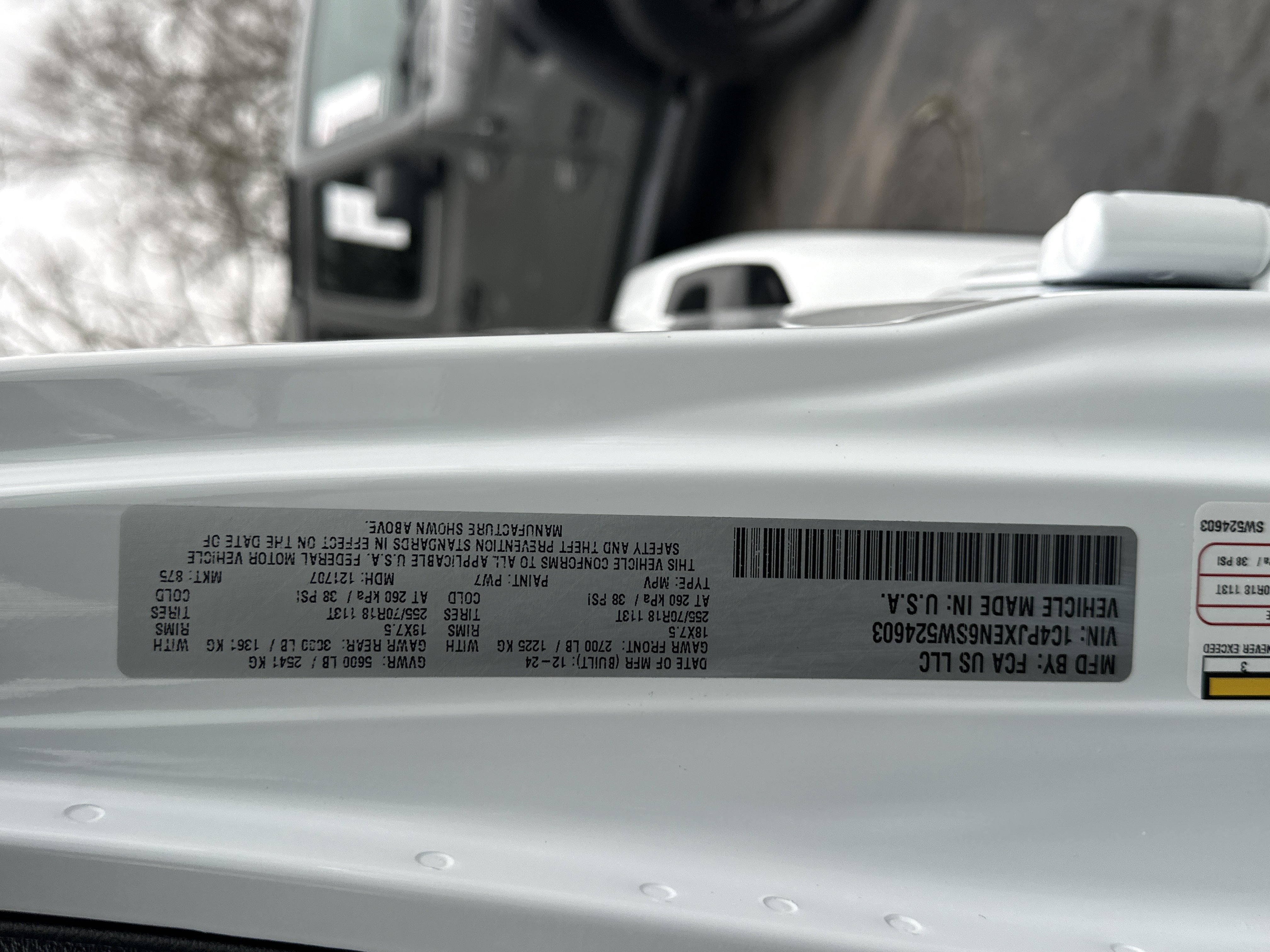 Used 2025 Jeep Wrangler Sahara w/ Safety Group image 36