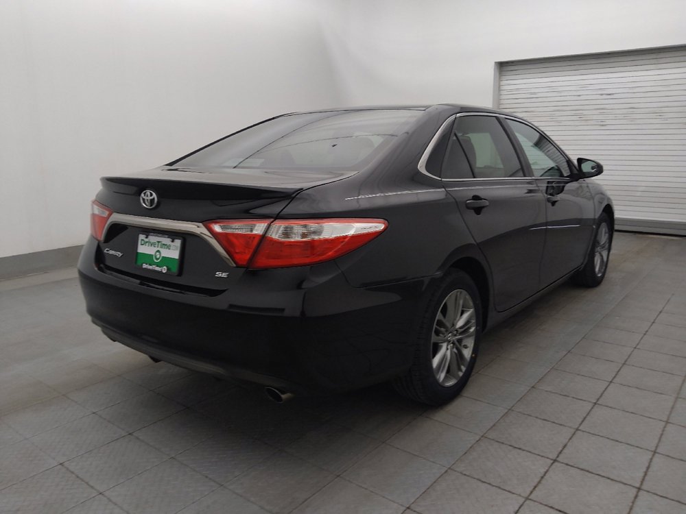 Used 2017 Toyota Camry SE image 9