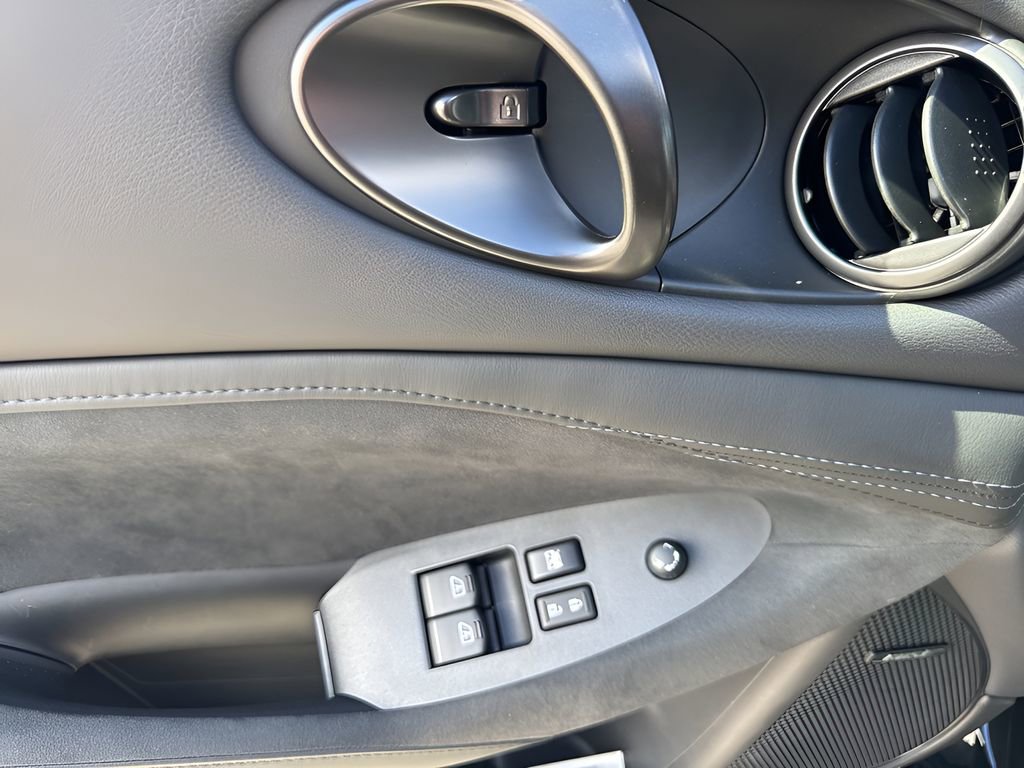 Used 2024 Nissan Z Performance w/ Floor Mat Package image 23