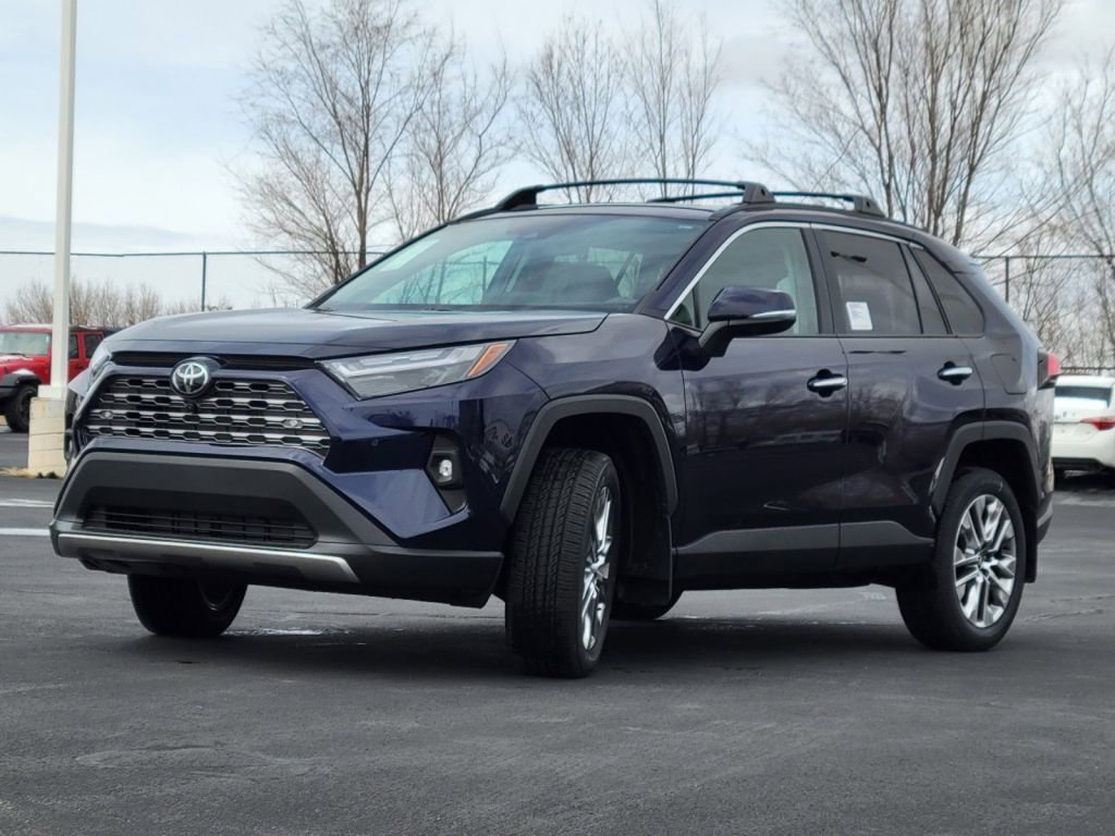 Used 2023 Toyota RAV4 Limited image 18