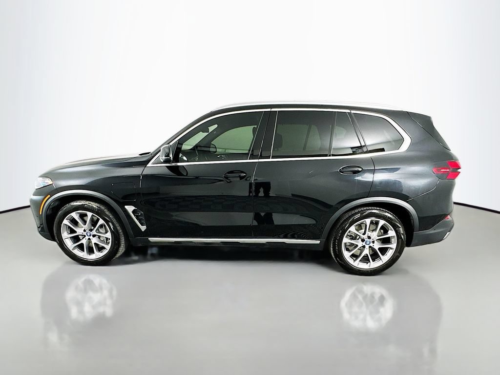 Certified 2024 BMW X5 xDrive50e w/ Premium Package AWD/4WD image 8