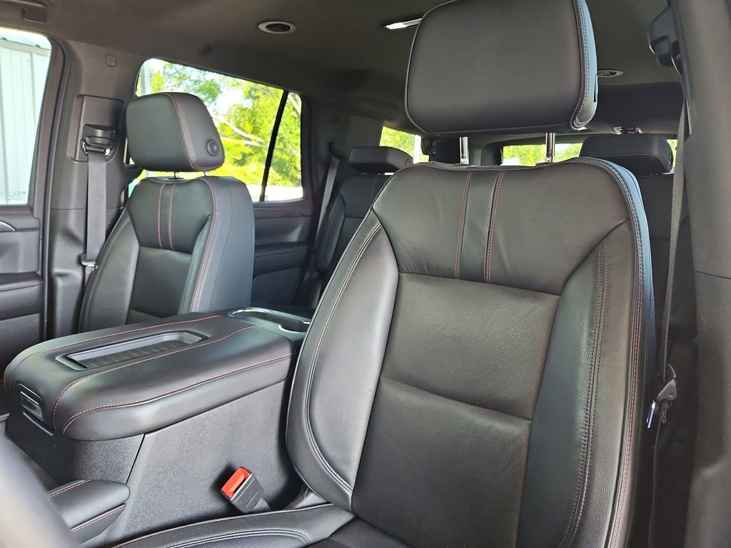 Used 2021 Chevrolet Tahoe RST w/ Luxury Package AWD/4WD image 23