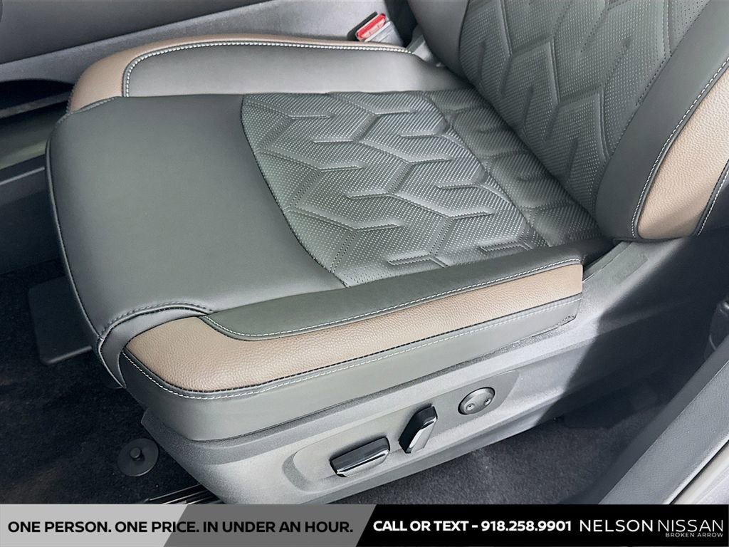 New 2026 Nissan Pathfinder Platinum image 19
