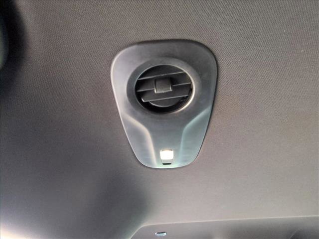 Used 2021 Chrysler Pacifica Touring-L w/ Uconnect Theater Family Group image 15