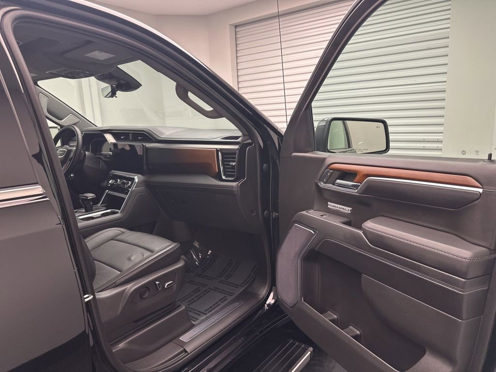 Used 2023 GMC Sierra 1500 Denali w/ Denali Reserve Package image 8