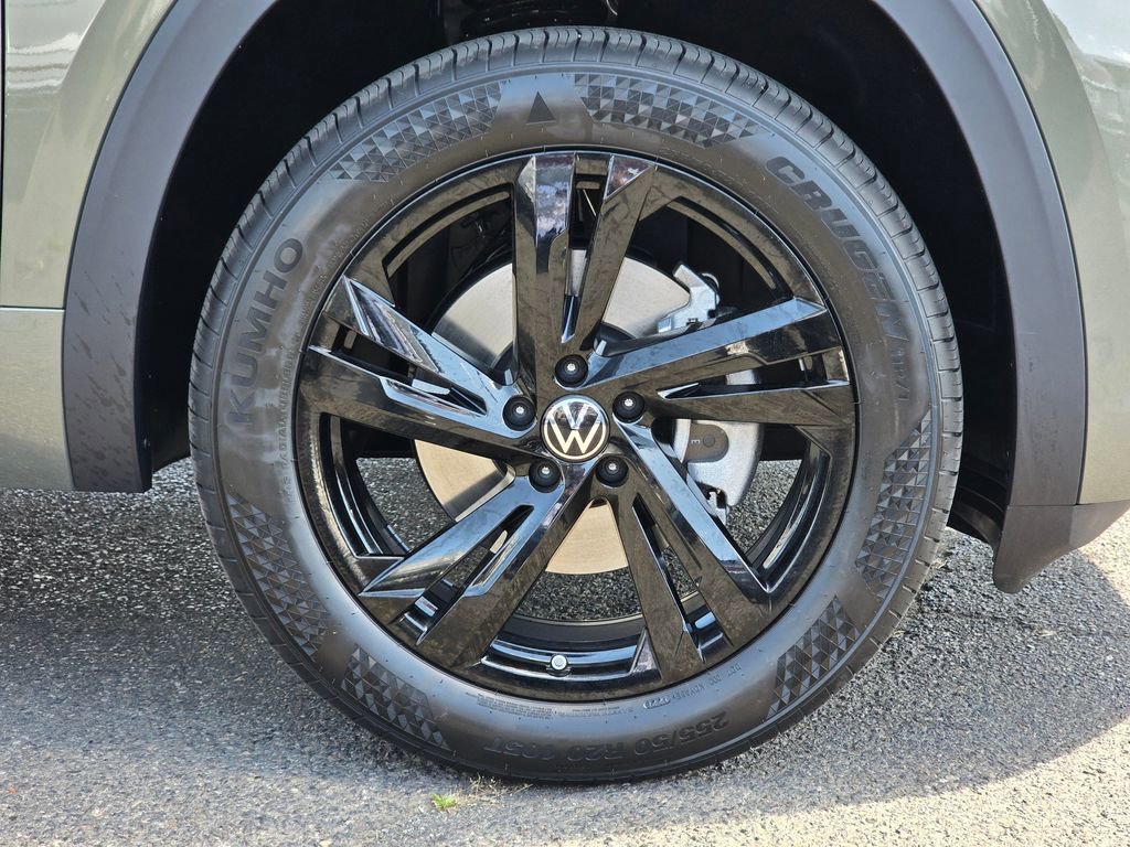 New 2026 Volkswagen Atlas Cross Sport SEL R-Line AWD/4WD image 9