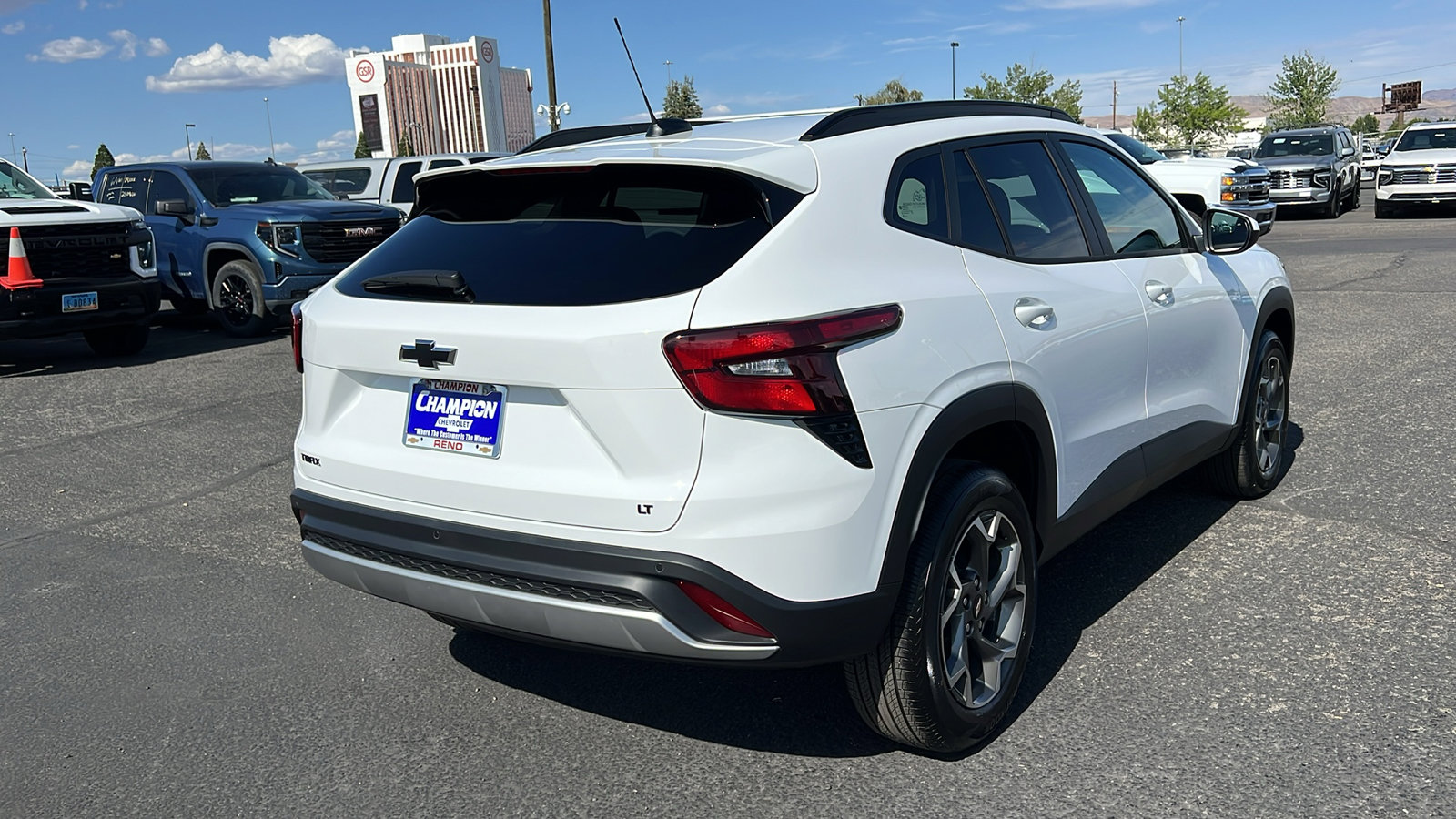 New 2025 Chevrolet Trax LT w/ Driver Confidence Package image 5