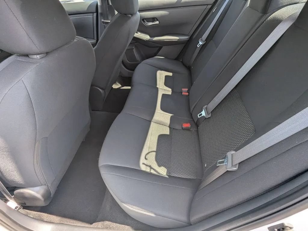 Certified 2023 Nissan Sentra S FWD image 17