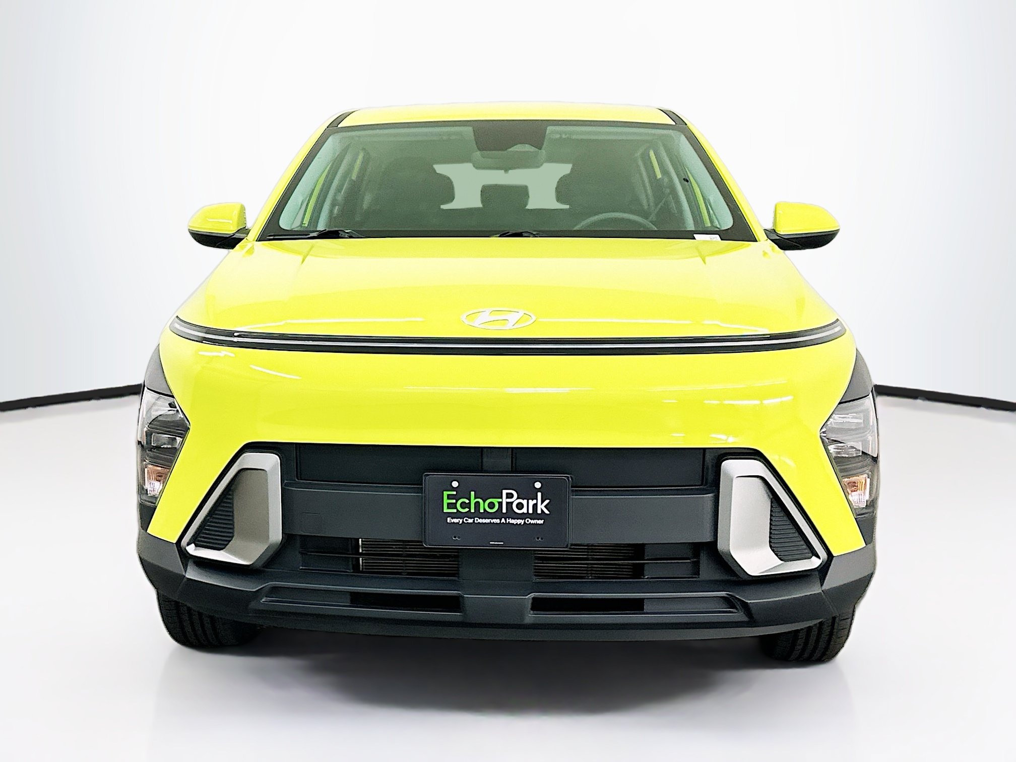Used 2024 Hyundai Kona SE AWD/4WD image 2