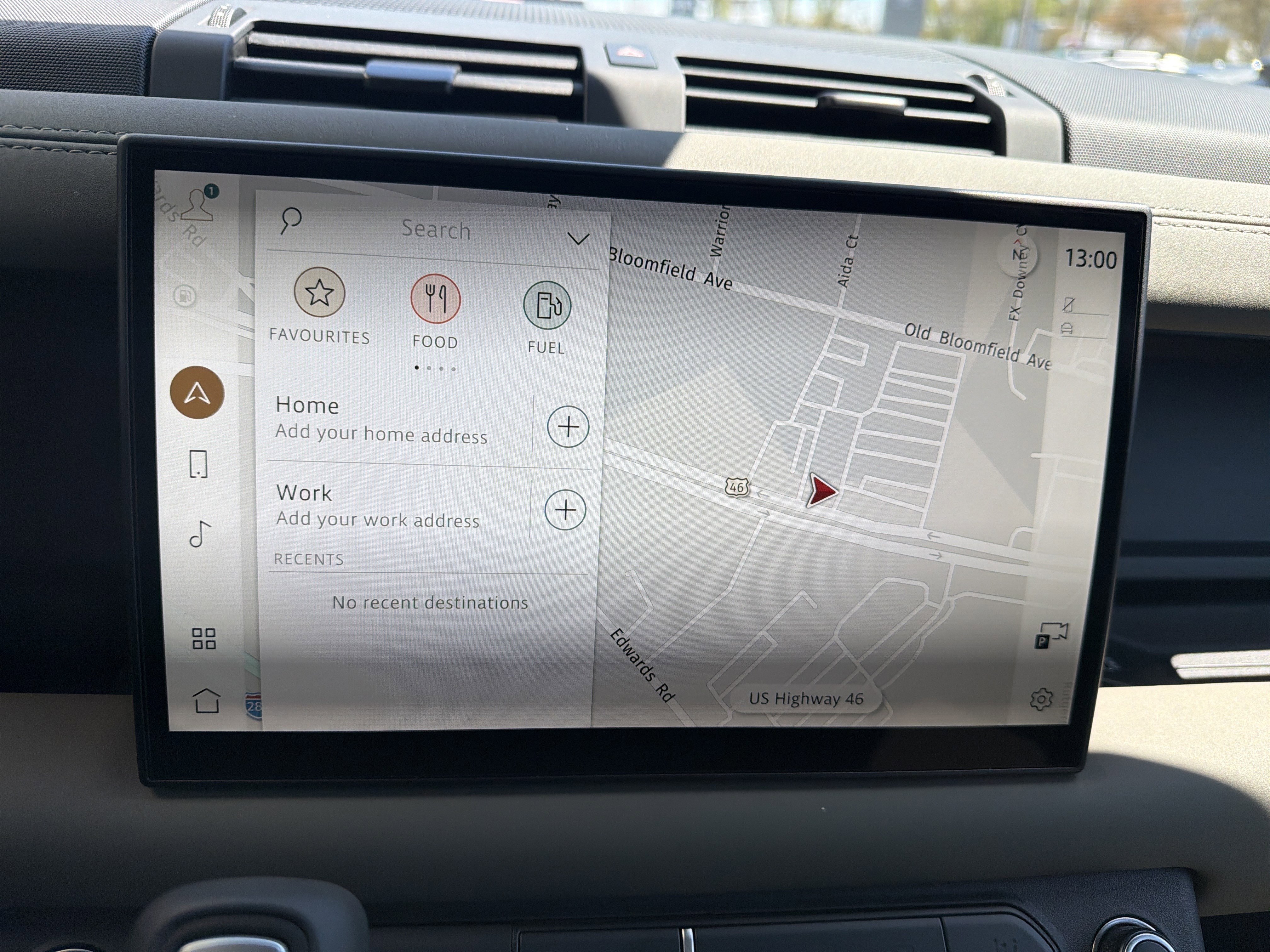 Used 2025 Land Rover Defender 110 X-Dynamic SE image 23