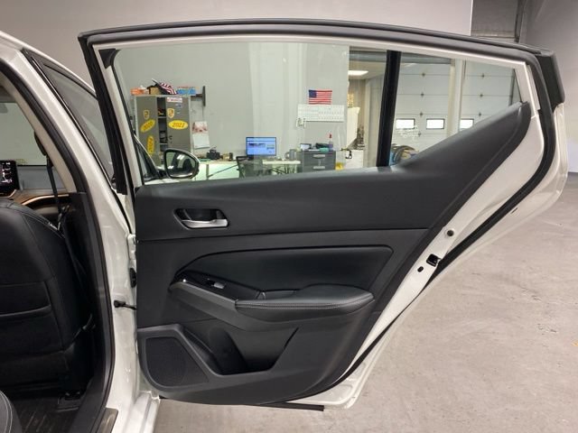Used 2023 Nissan Altima 2.5 SL AWD/4WD image 14