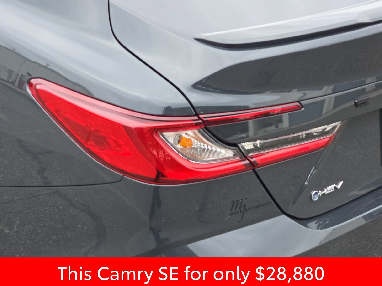 Used 2025 Toyota Camry SE image 39