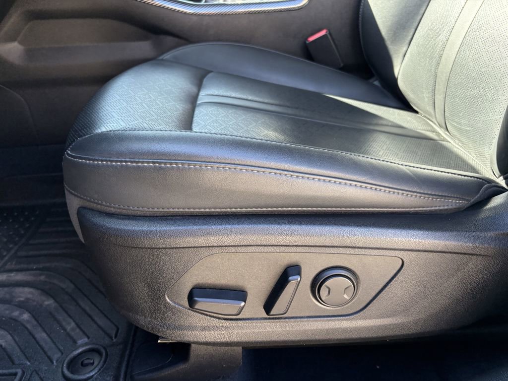 Used 2023 Kia Sorento SX image 13