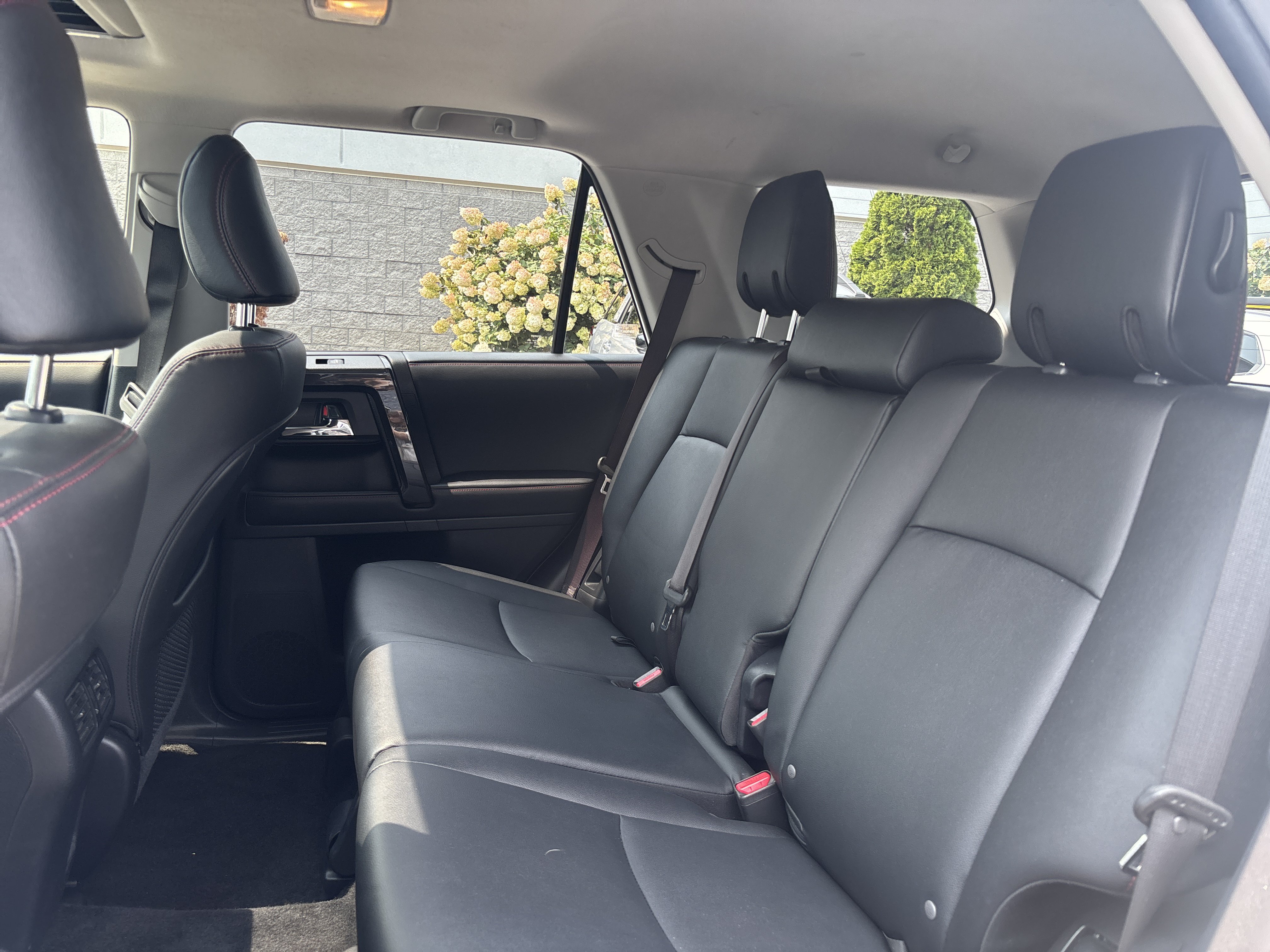 Used 2024 Toyota 4Runner TRD Off-Road Premium w/ Off Road Premium Plus Package AWD/4WD image 30