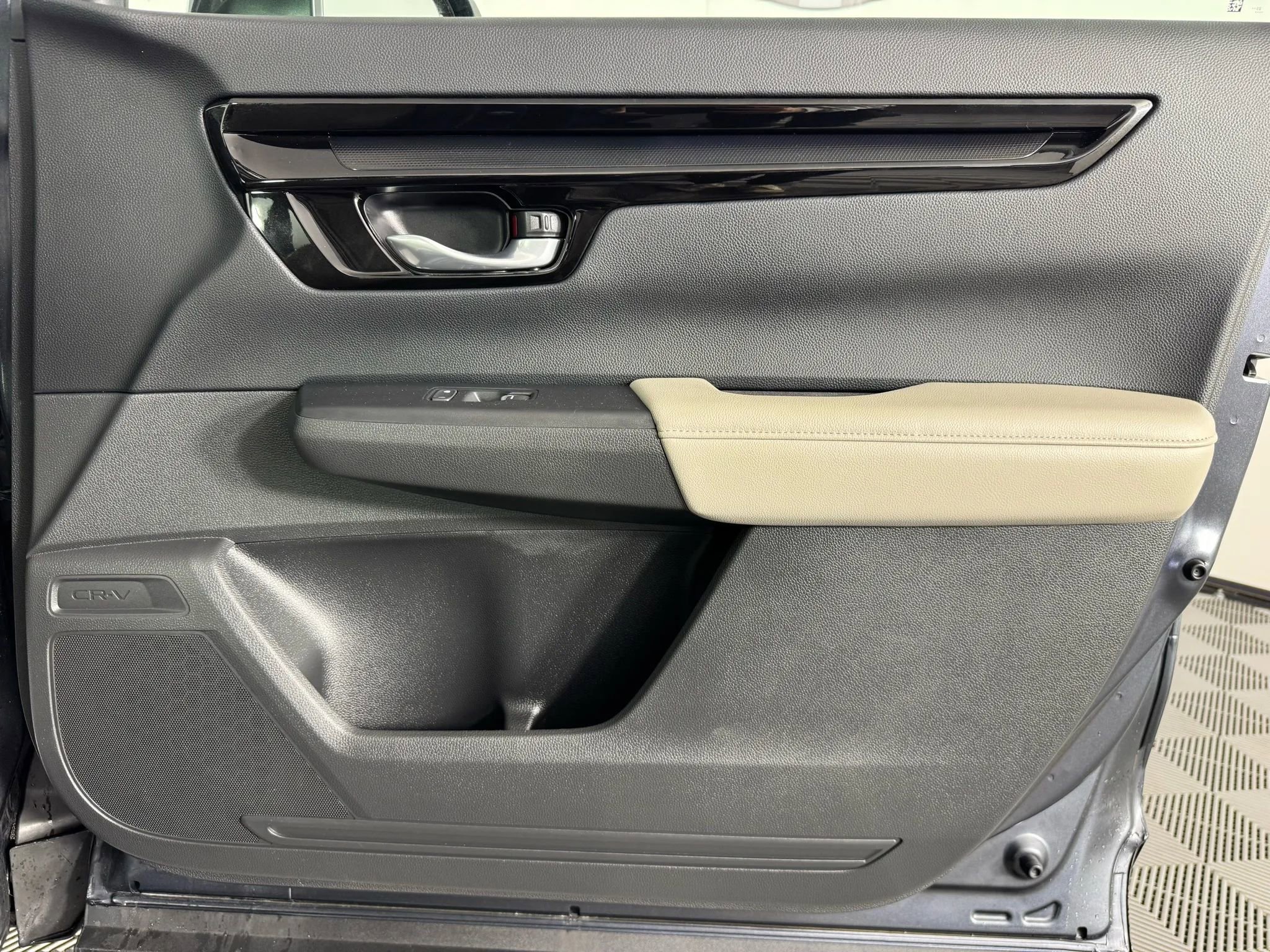 Used 2024 Honda CR-V EX-L image 45