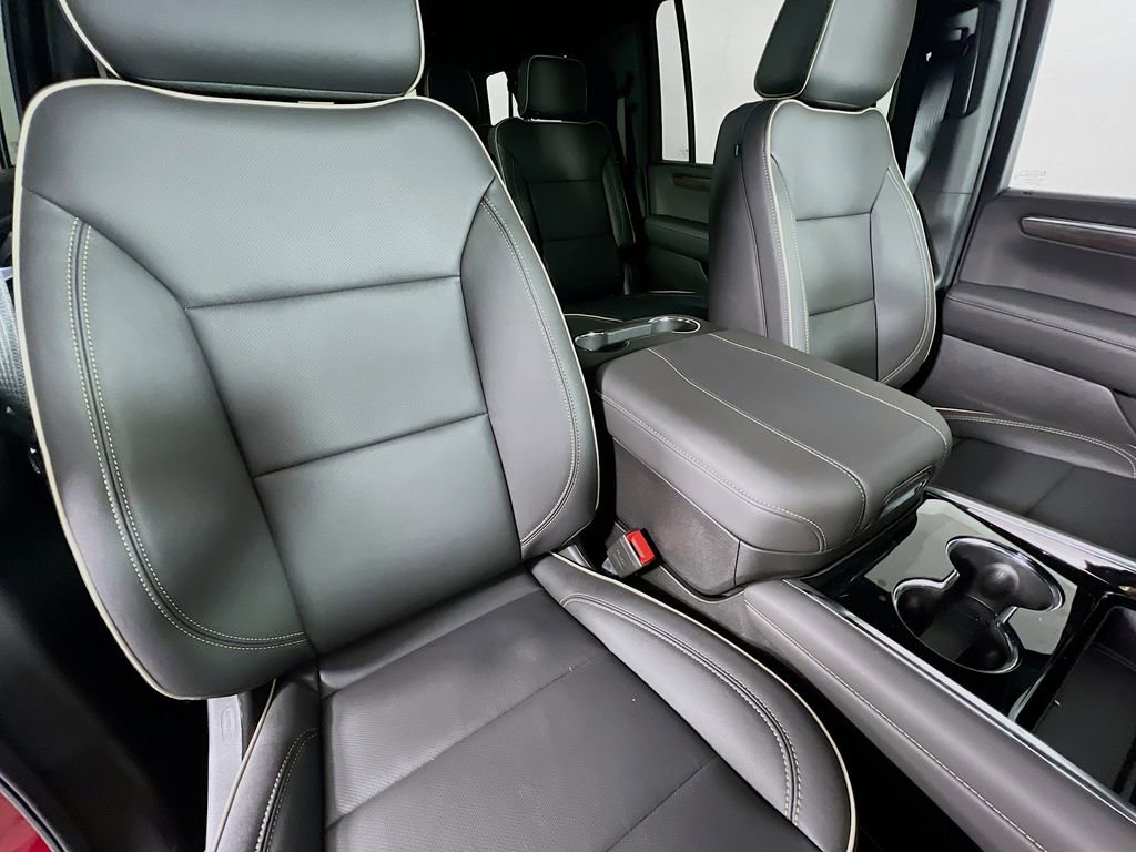 New 2026 Chevrolet Suburban Premier w/ LPO, Illumination Package image 30