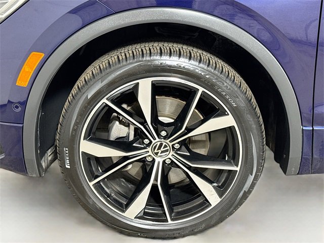 Used 2023 Volkswagen Tiguan SEL R-Line image 30