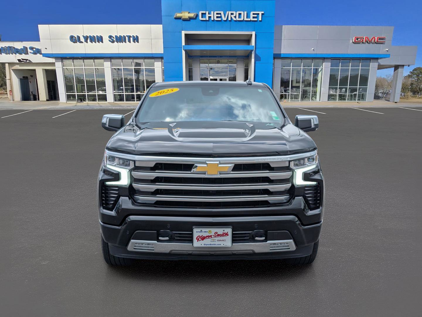 Used 2025 Chevrolet Silverado 1500 High Country w/ High Country Premium Package image 2