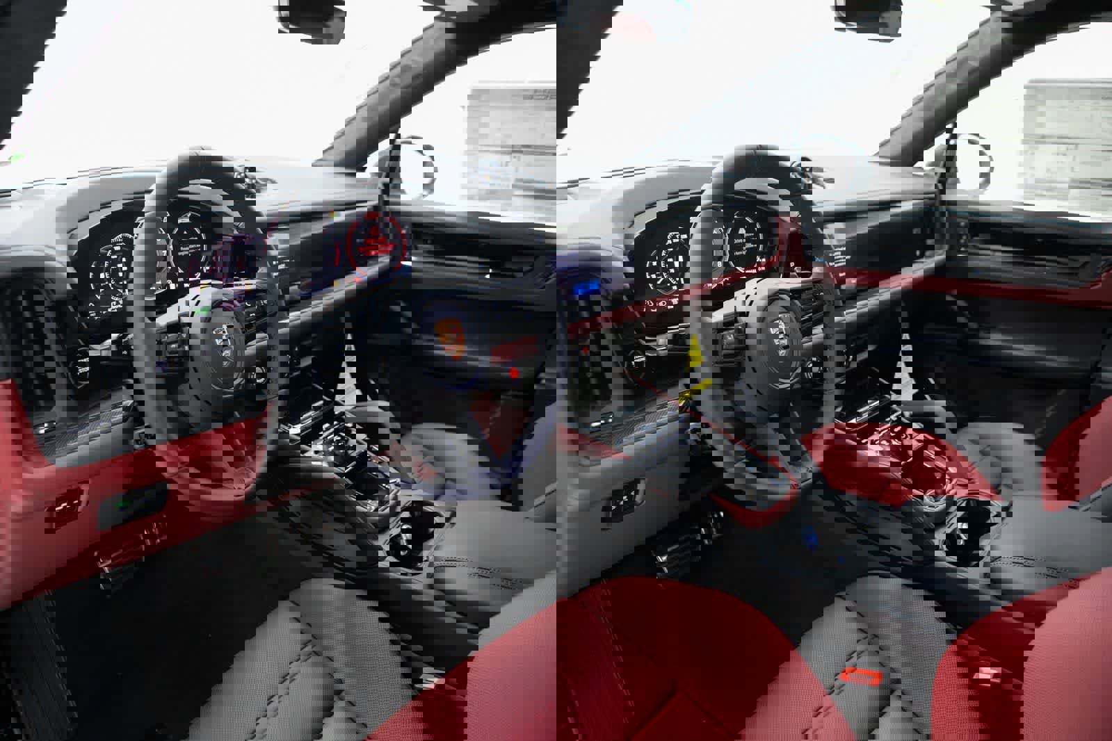 New 2026 Porsche Cayenne Turbo GT image 4