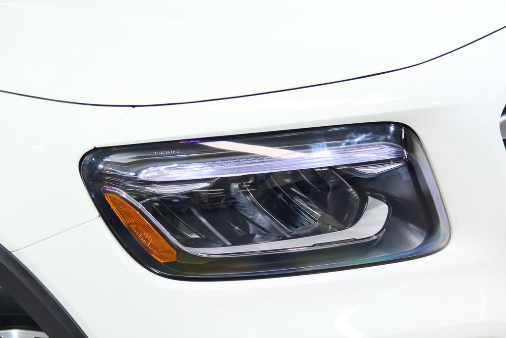 Certified 2025 Mercedes-Benz GLB 250 4MATIC image 10