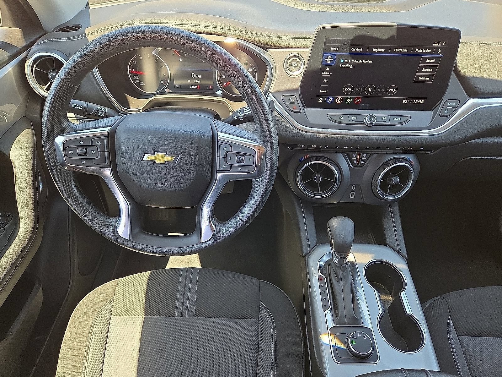 Used 2025 Chevrolet Blazer LT AWD/4WD image 17