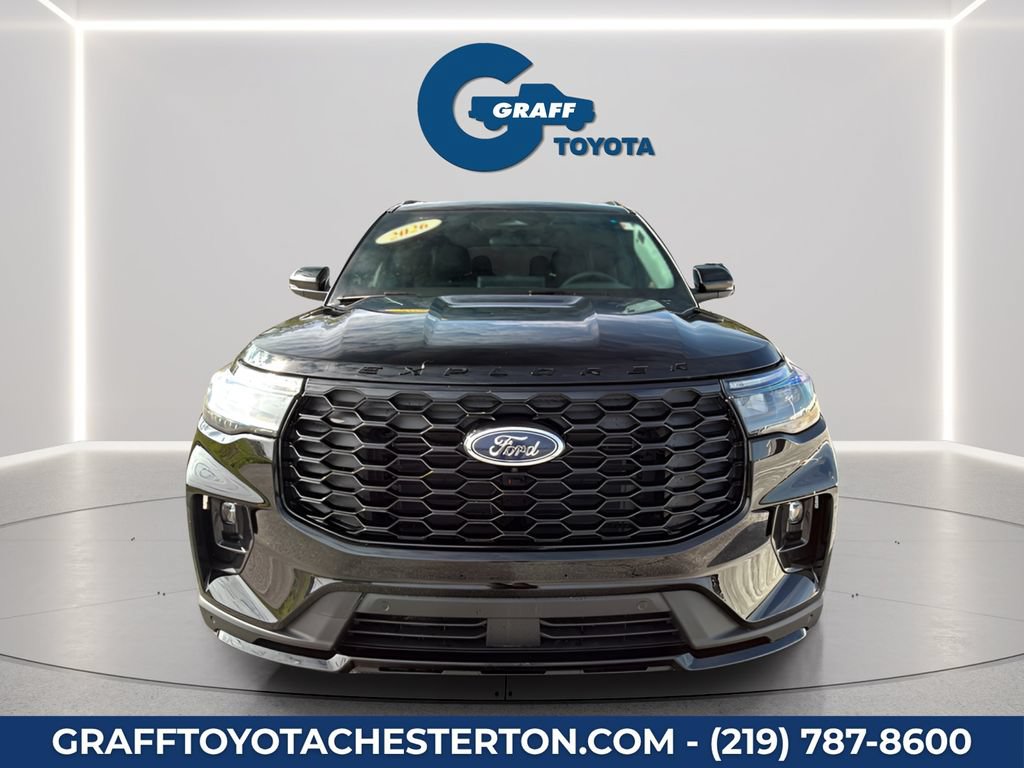 Used 2026 Ford Explorer ST-Line w/ ST-Line Street Pack AWD/4WD image 2